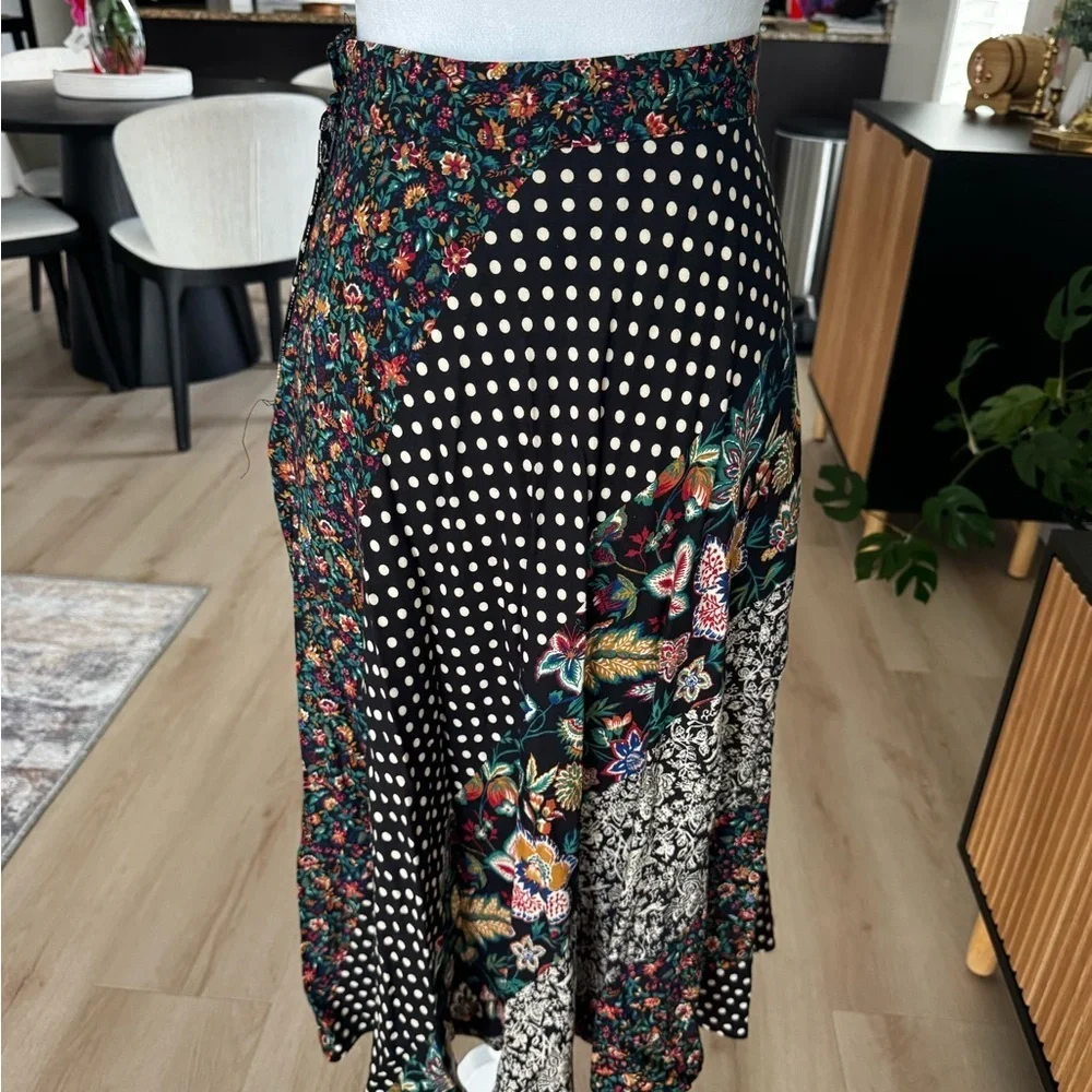 Christina Black and Green Floral Skirt